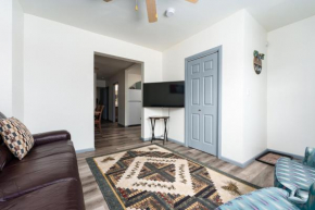 1-Kzoo Downtown, Mills fully appointed apartments